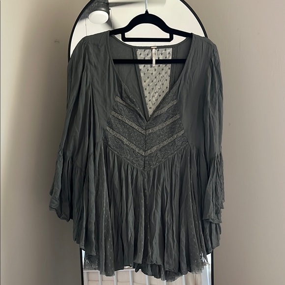 Free People Tops - Free People Flowy Blouse